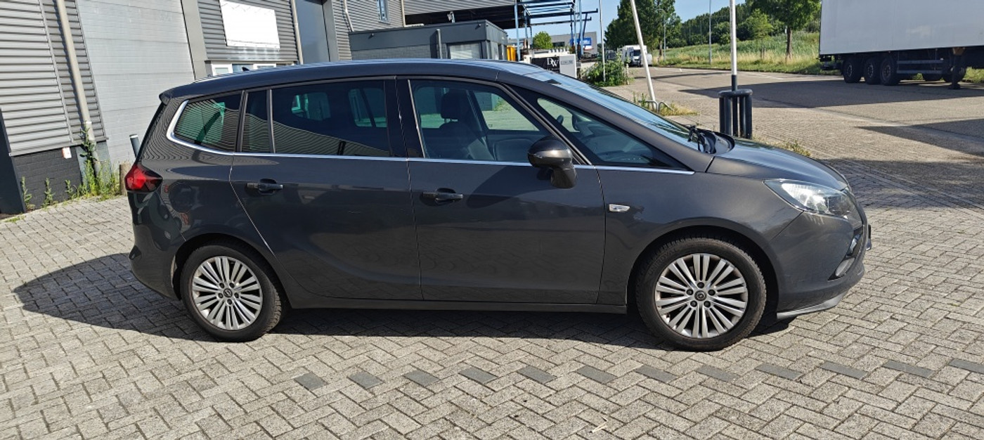 Foto van Opel Zafira Tourer