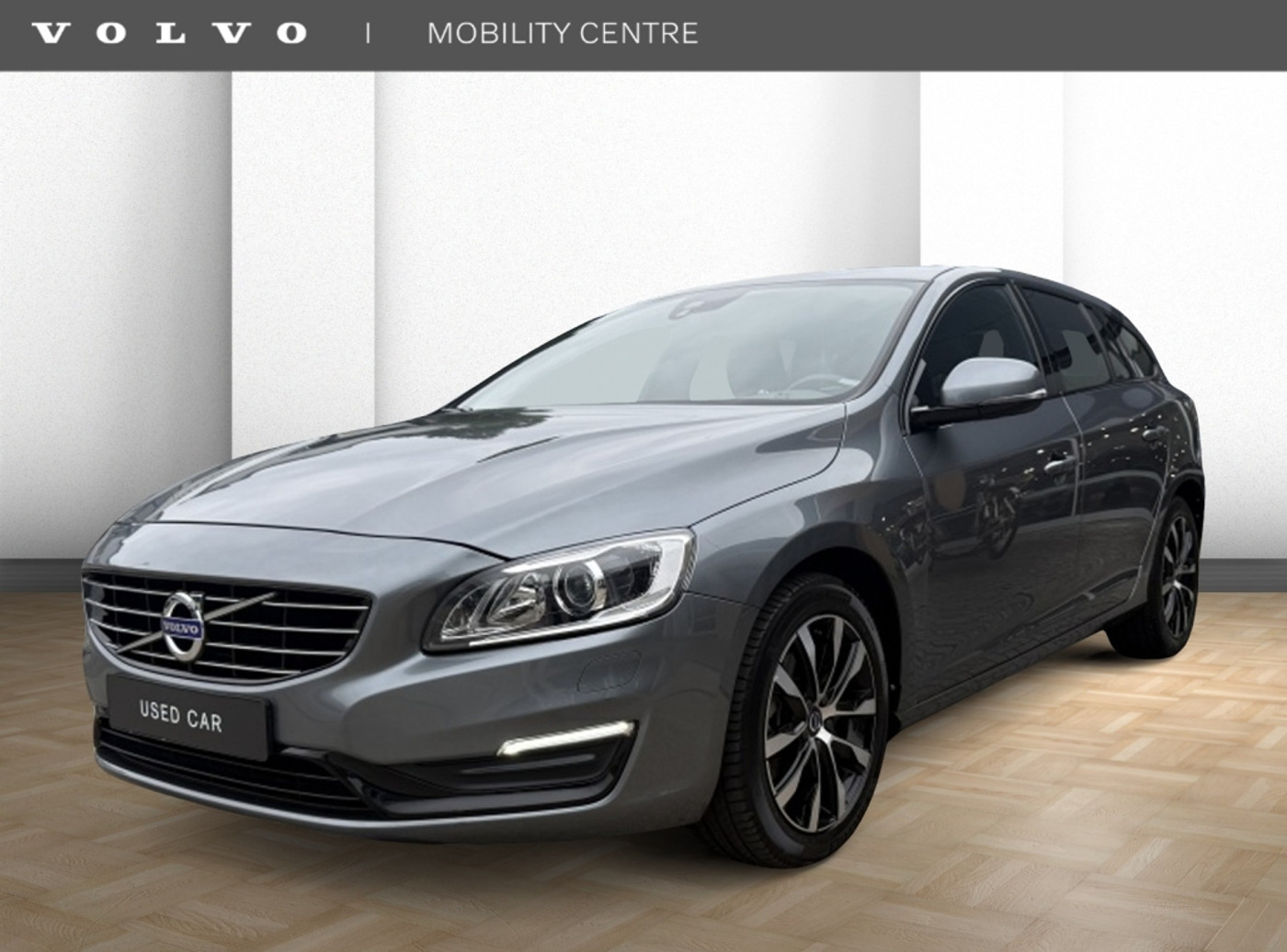 Volvo V60 T2 Polar+ Dynamic | Voorstoelen verwarmd | Trekhaak 2018 - voorkant