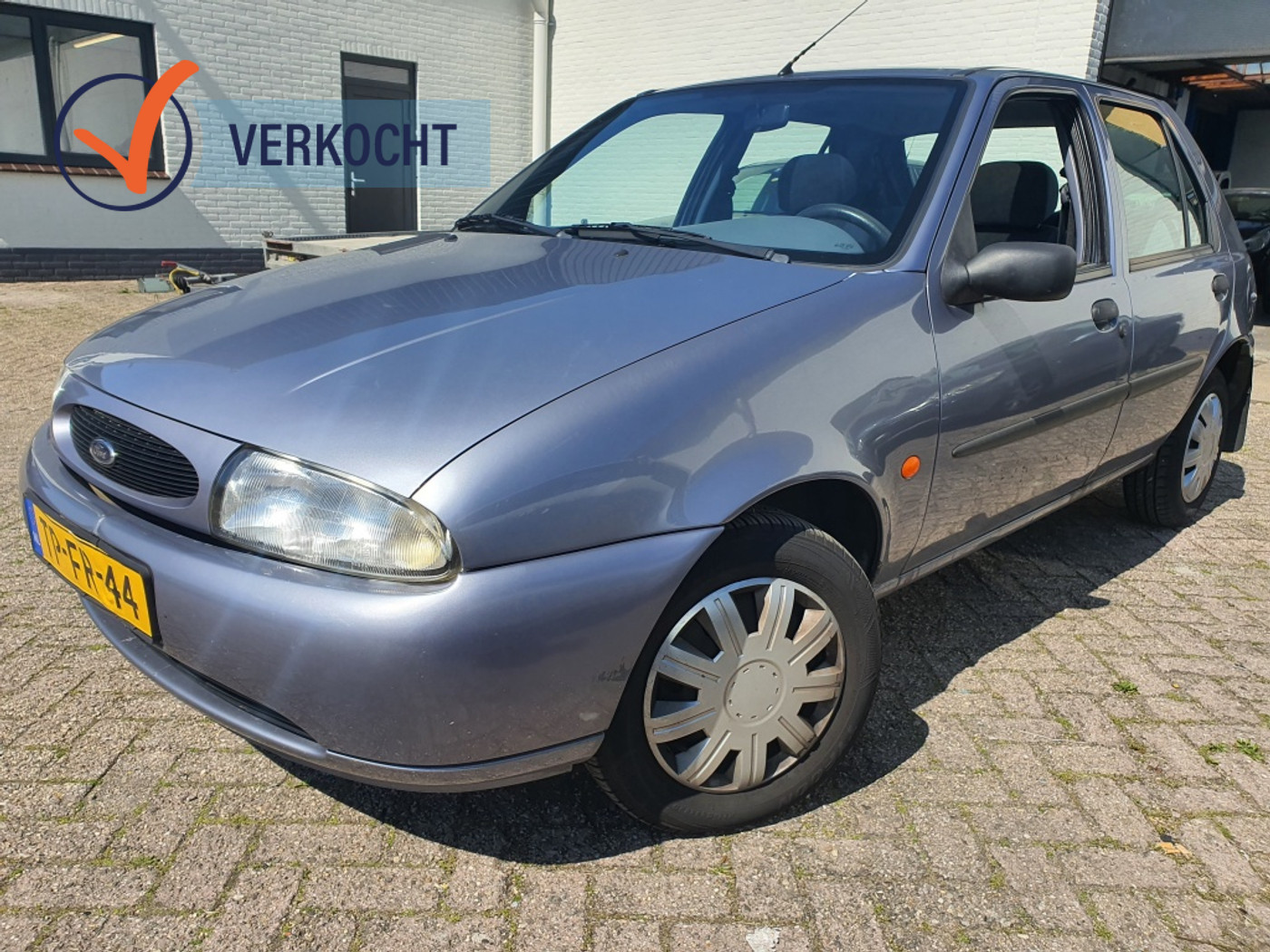 Ford Fiesta 1.3-16V 5-DRS|AUTOMAAT|NAP|99.000 KM 1998 - voorkant