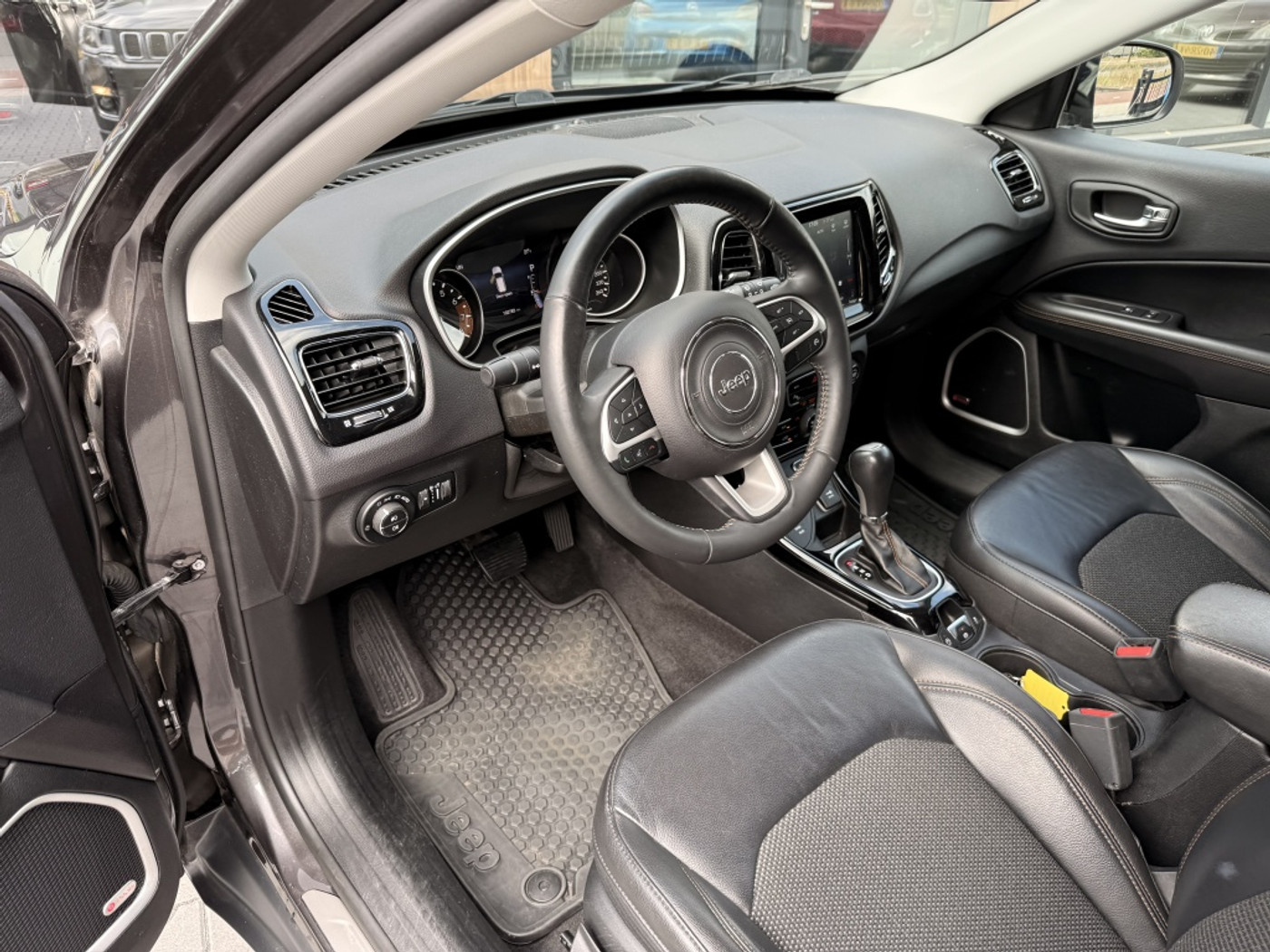 Foto van Jeep Compass