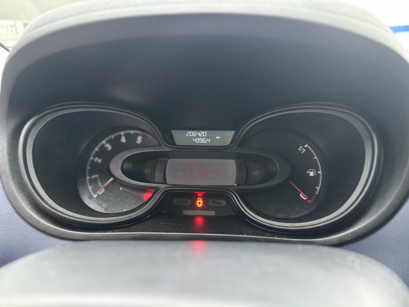 Foto van Opel Vivaro-b