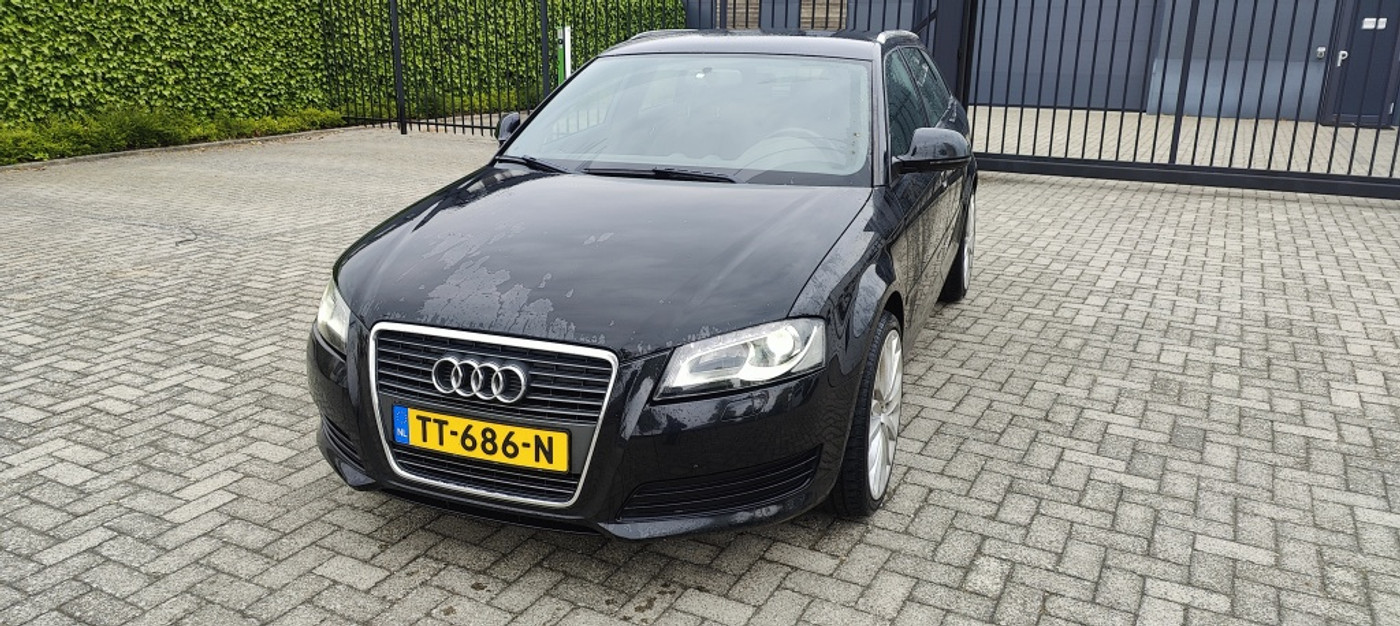 Audi Audi A3 1.4 TFSI S-edition Bj 2010 NAVI NW APK 2010 - voorkant