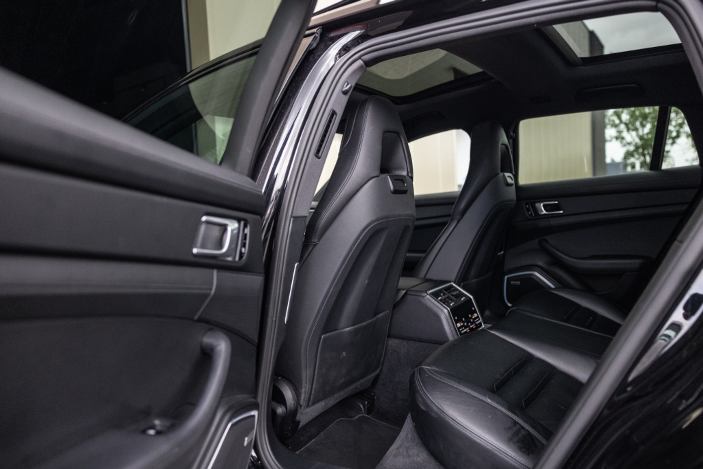 Foto van Porsche Panamera 4 E-hybrid
