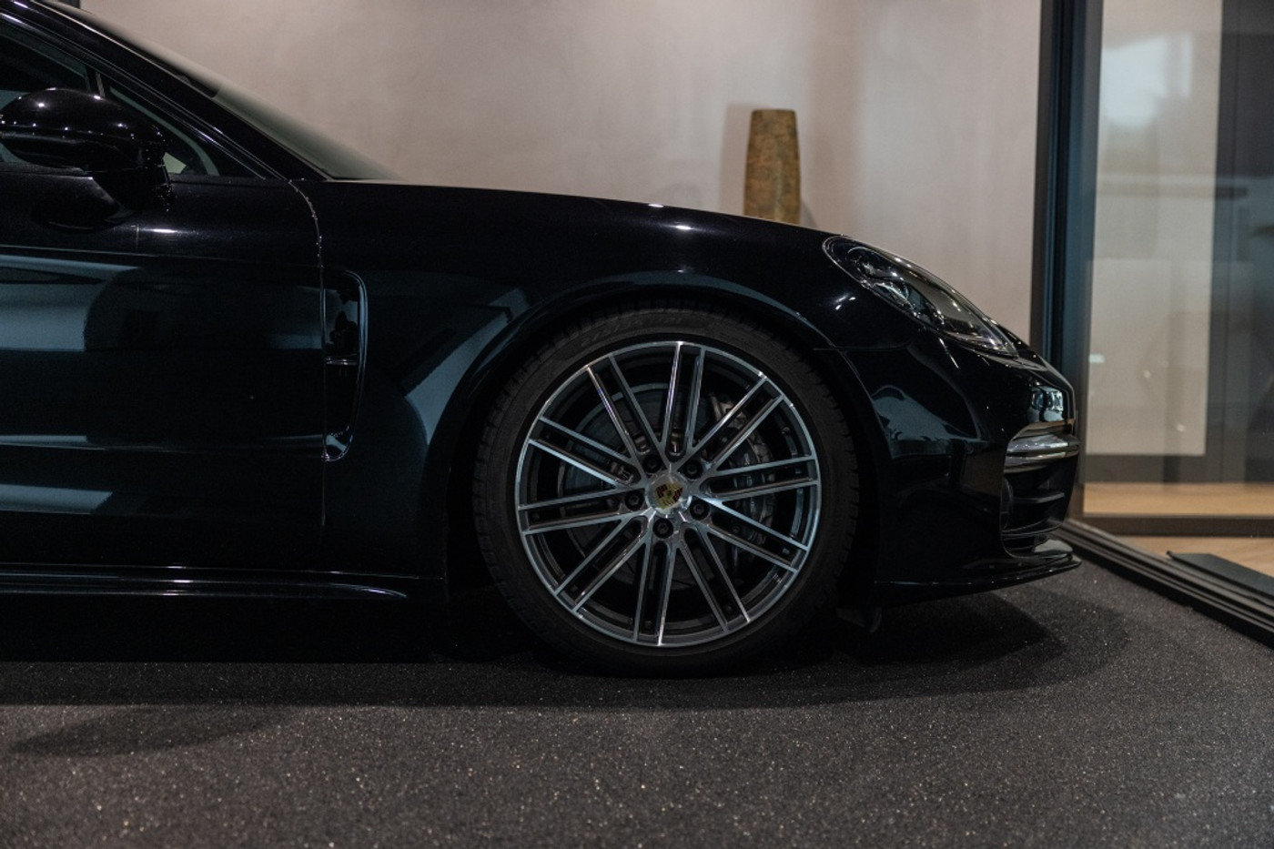 Foto van Porsche Panamera 4 E-hybrid