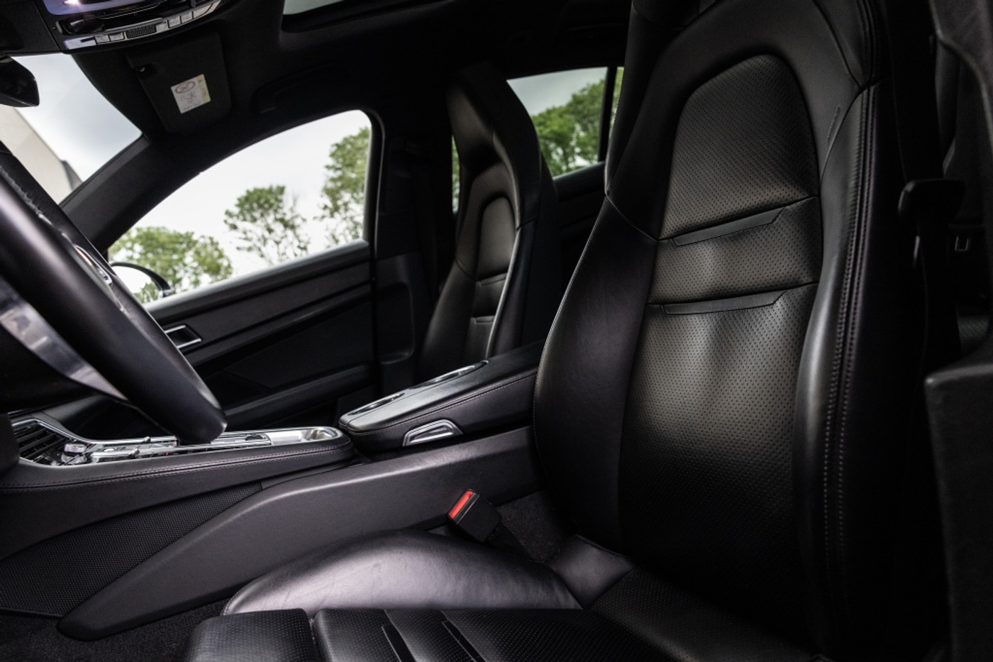 Foto van Porsche Panamera 4 E-hybrid