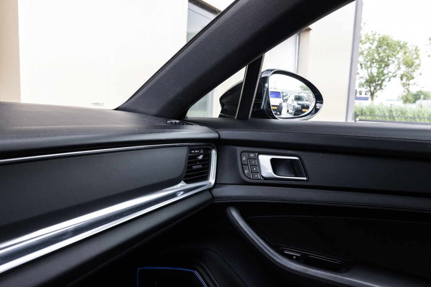 Foto van Porsche Panamera 4 E-hybrid