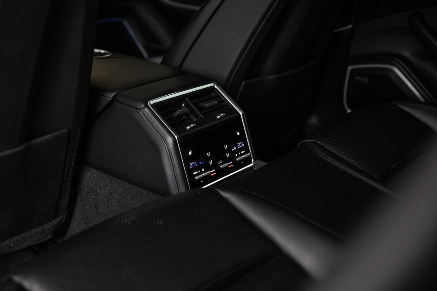 Foto van Porsche Panamera 4 E-hybrid