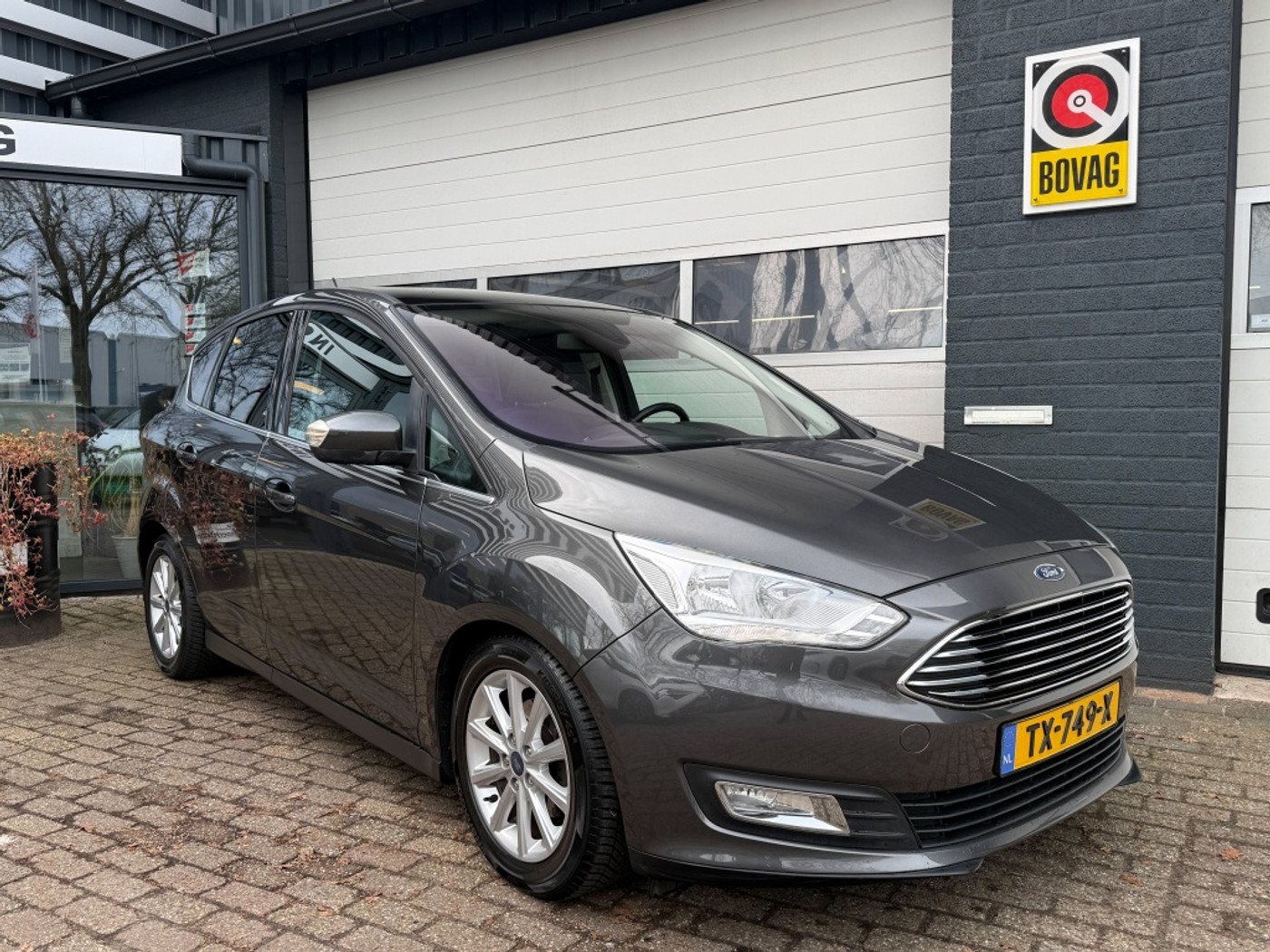 Ford C-max 1.0 Titanium Panodak 2017 - voorkant