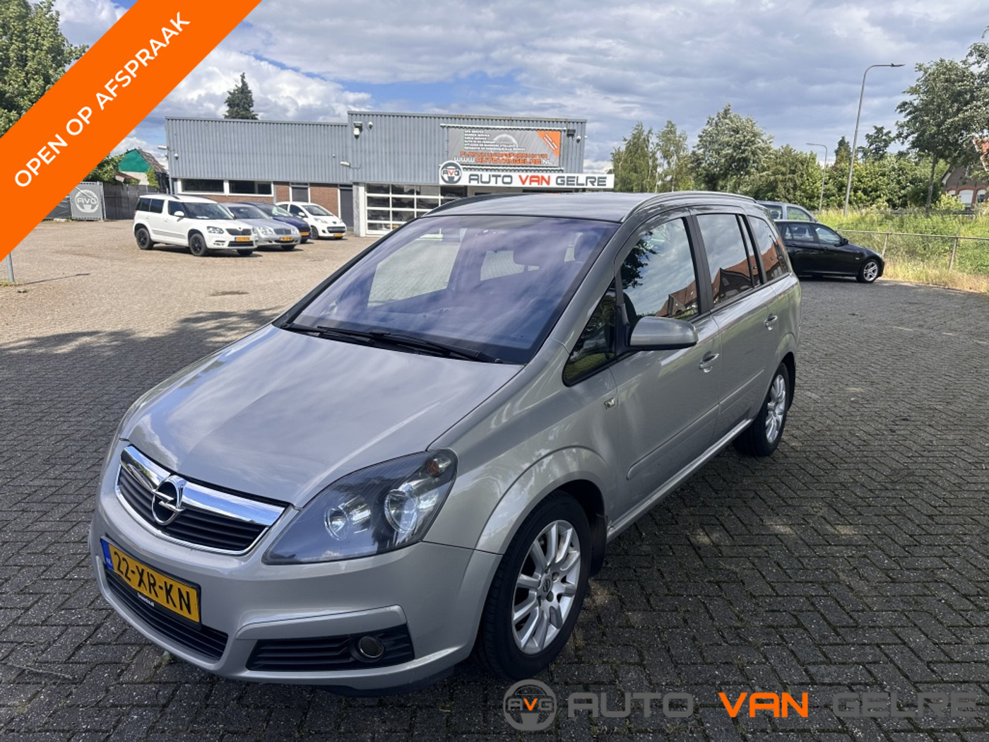 Opel Zafira 2.2 Automaat 7 Persoons Airco Trekhaak 2007 - voorkant
