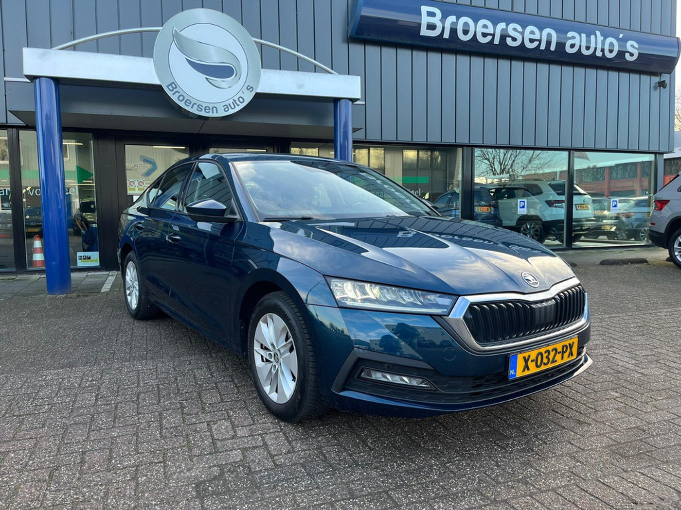 Skoda Octavia 1.5 TSI Business Edition | 150PK | Automaat | Trekhaak | Navigat 2023 - voorkant