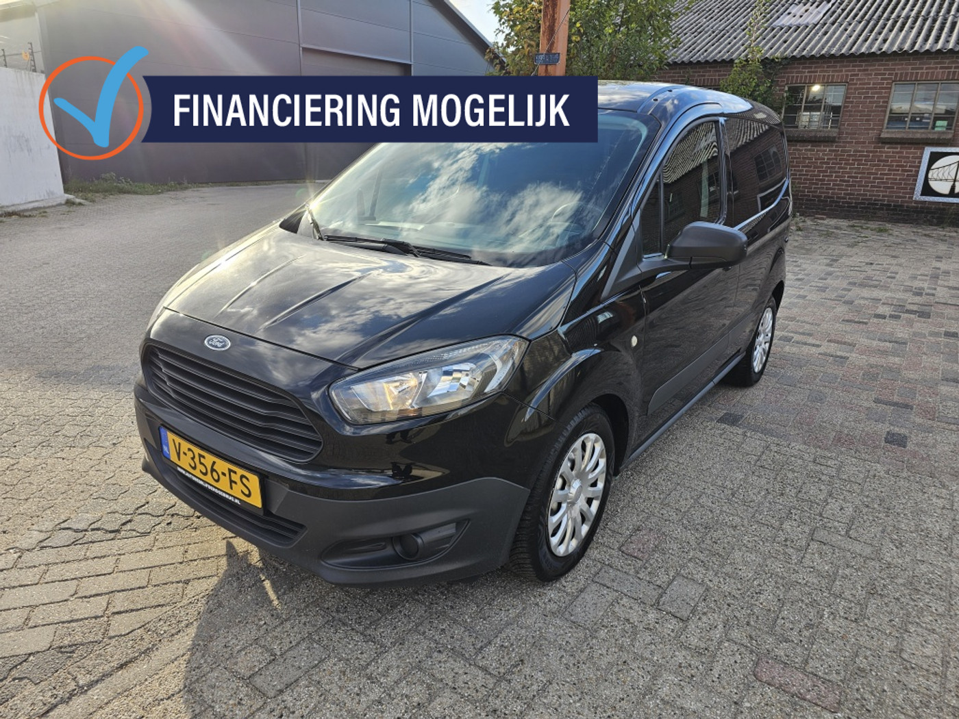 Ford Transit Courier 1.0 Economy Airco,Apk,Benzine,Nap 2017 - voorkant