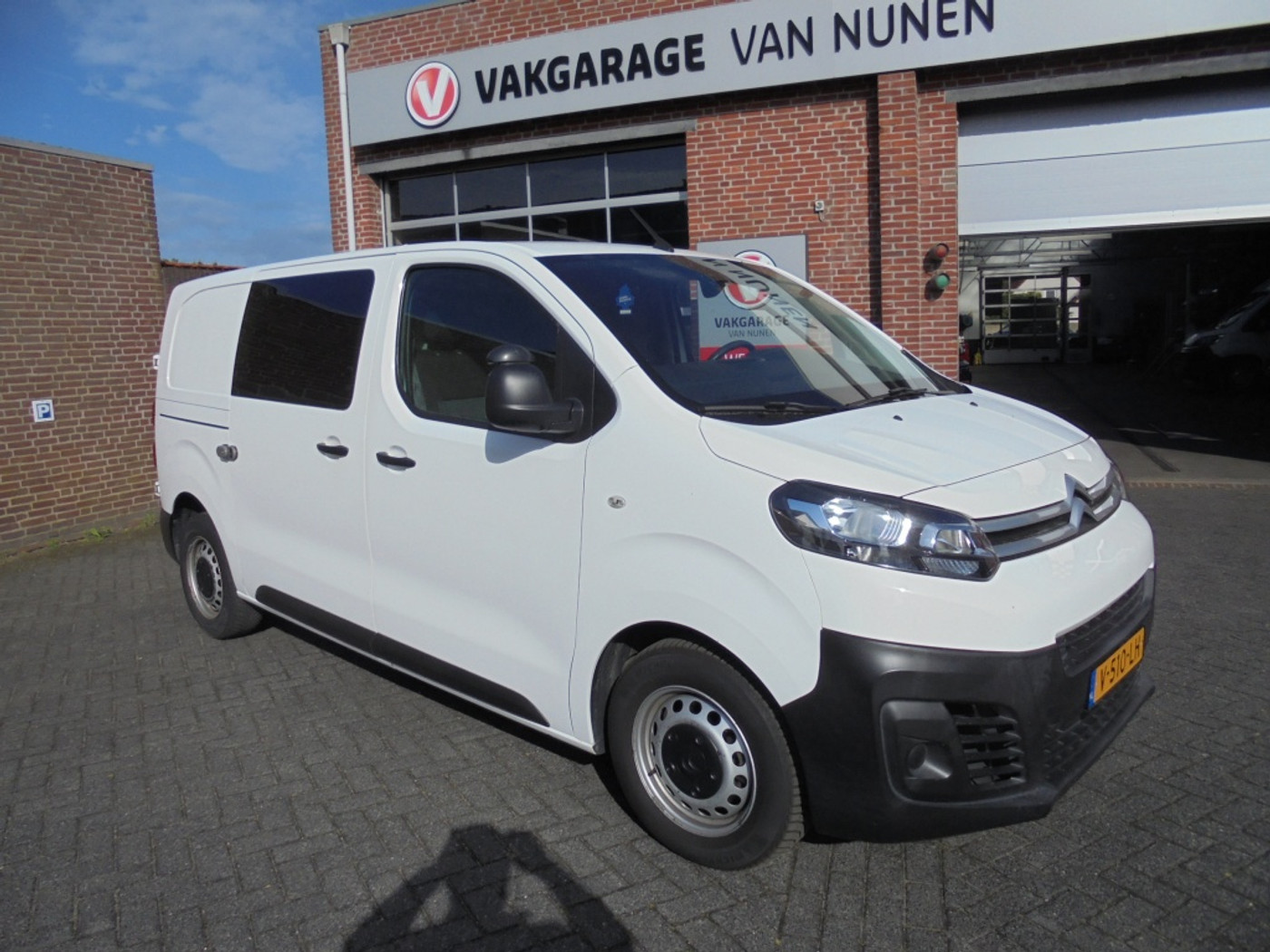 Citroen Jumpy 2.0 BlueHDI120||Trekhaak||Airco||Euro6|| 2018 - voorkant