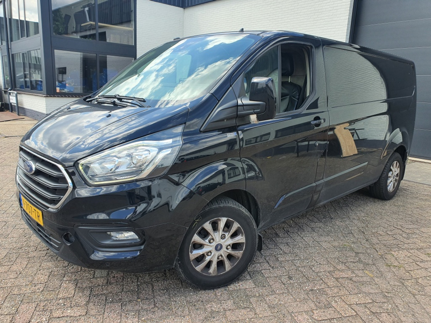 Ford Transit Custom 300 2.0 TDCI L2H1 Limited 2018|AIRCO|NAVI|6-BAK|ZIE TEKST 2018 - voorkant