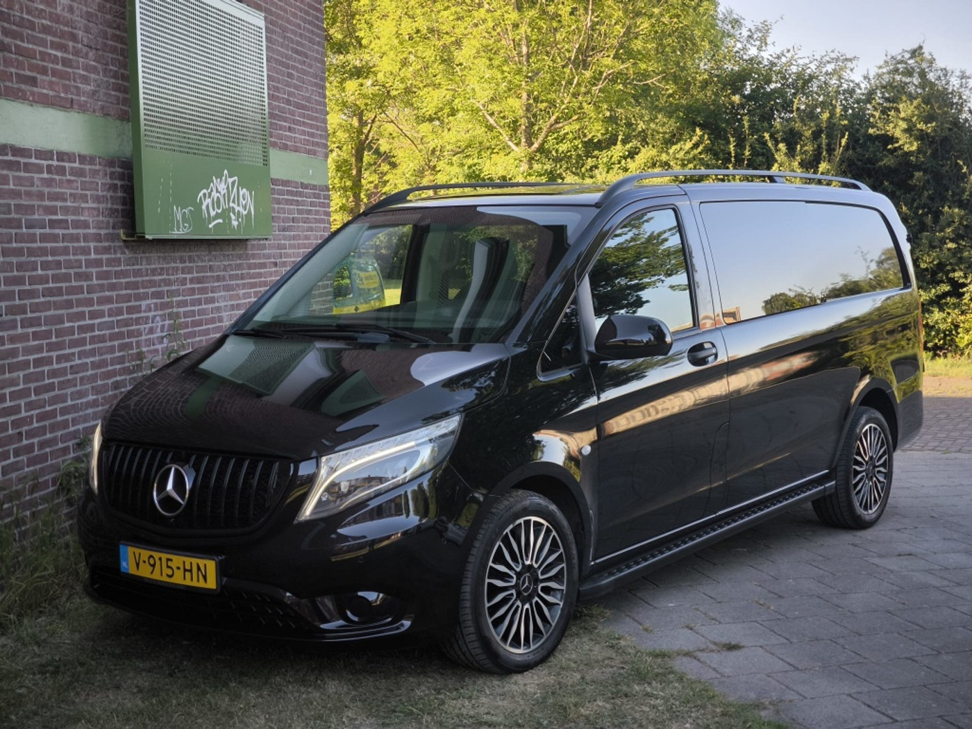 Mercedes-Benz Vito 114 CDI Lang DC*2017*Clima|Cruise|Nav|Xen|Nap 2017 - voorkant