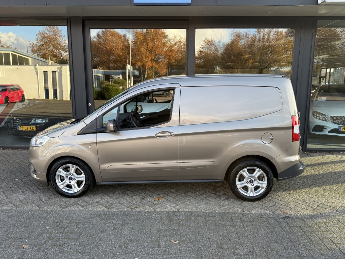 Foto van Ford Transit Courier