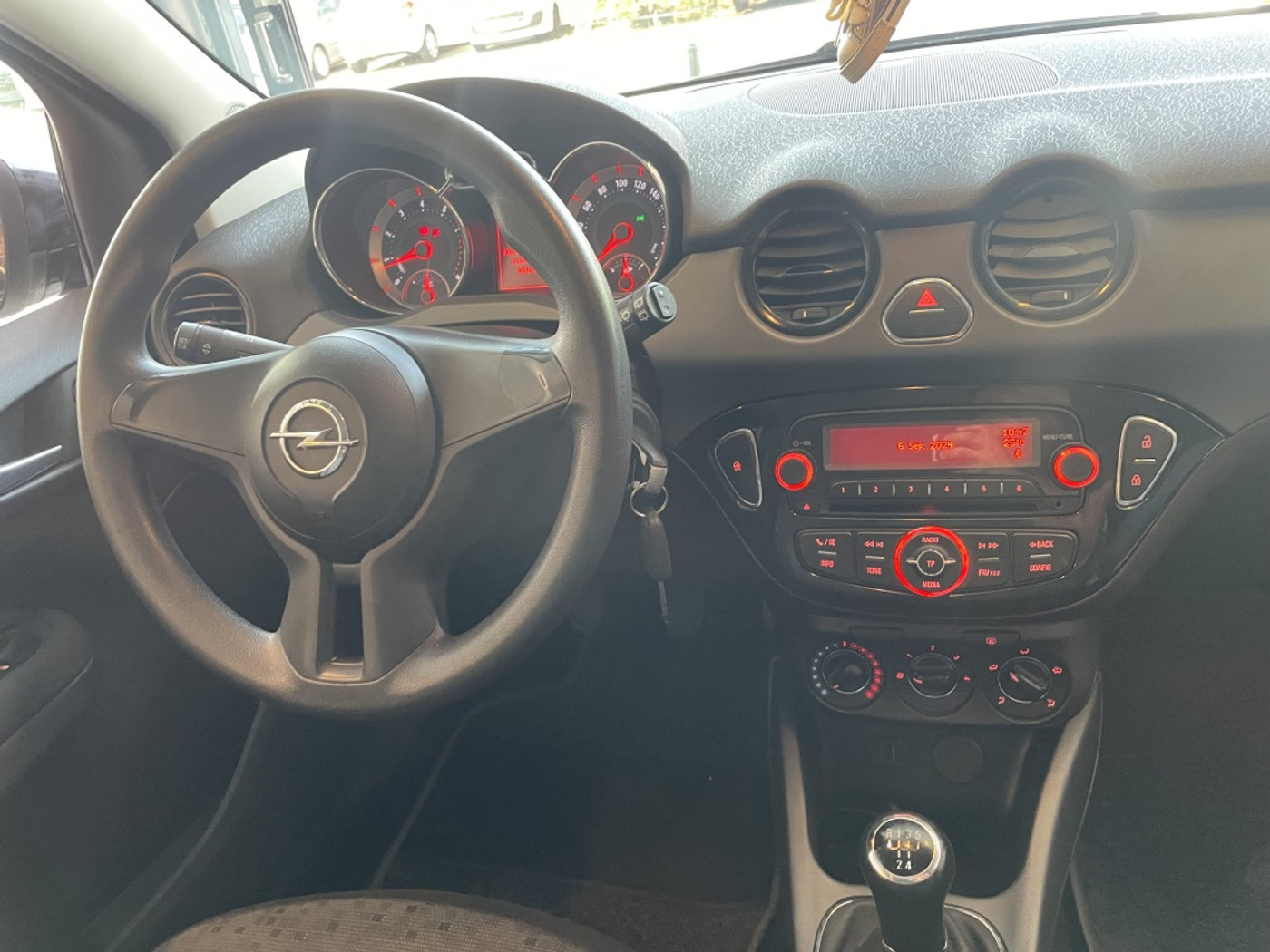 Foto van Opel Adam