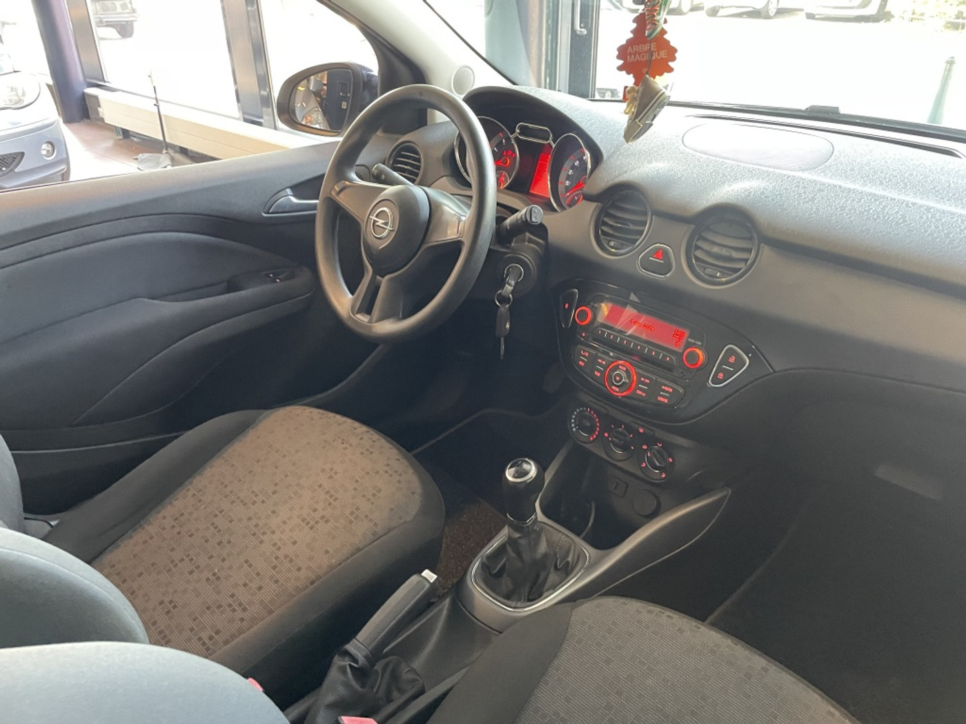 Foto van Opel Adam