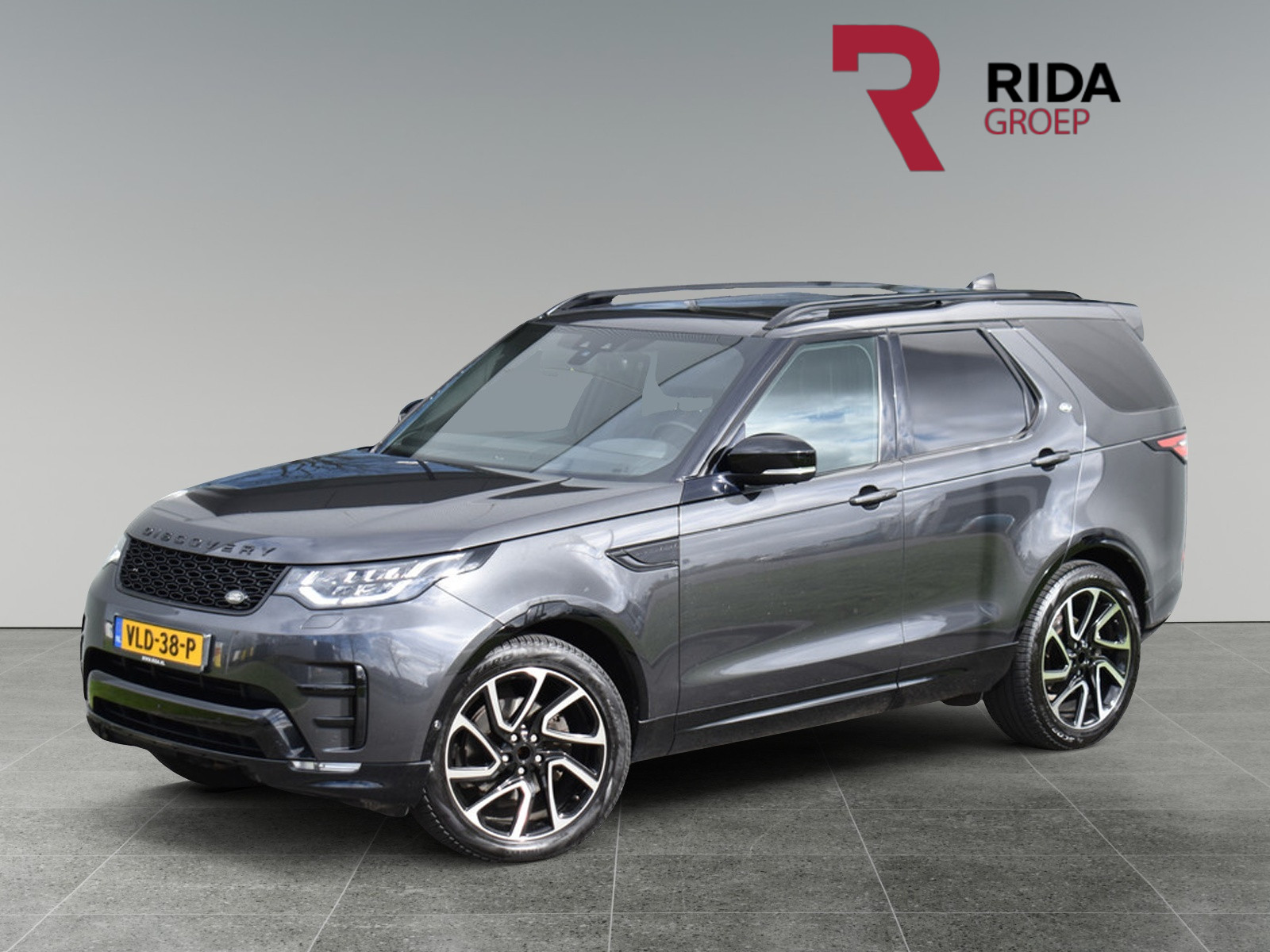 Land Rover Discovery 3.0 Td6 HSE € 49.950 excl btw 2018 - voorkant