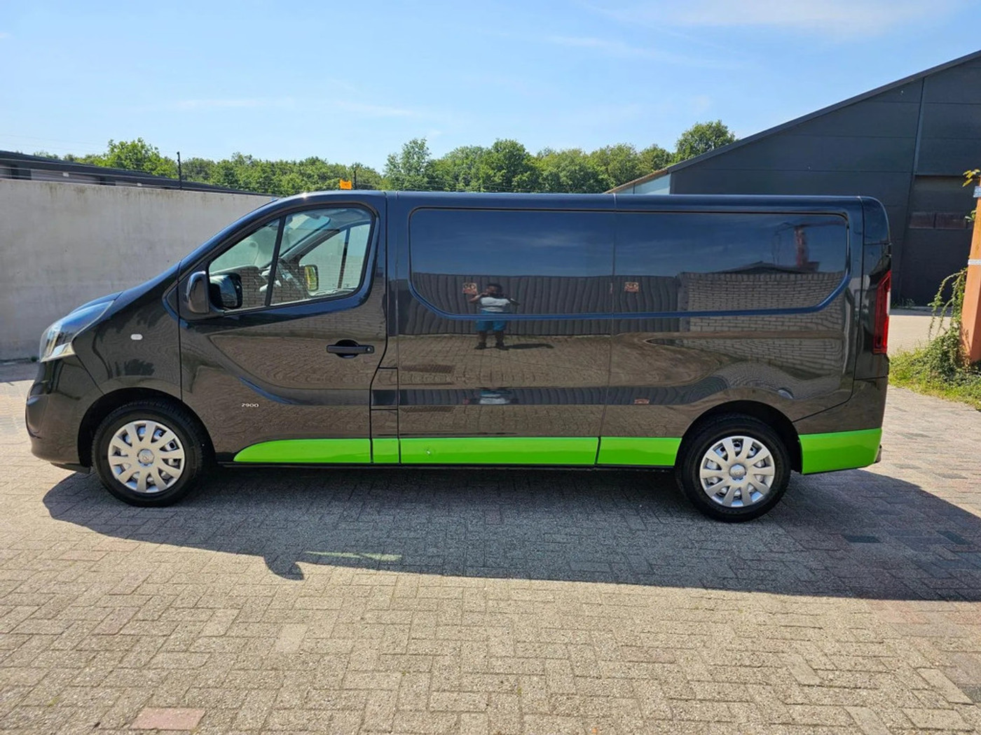 Foto van Opel Vivaro-b