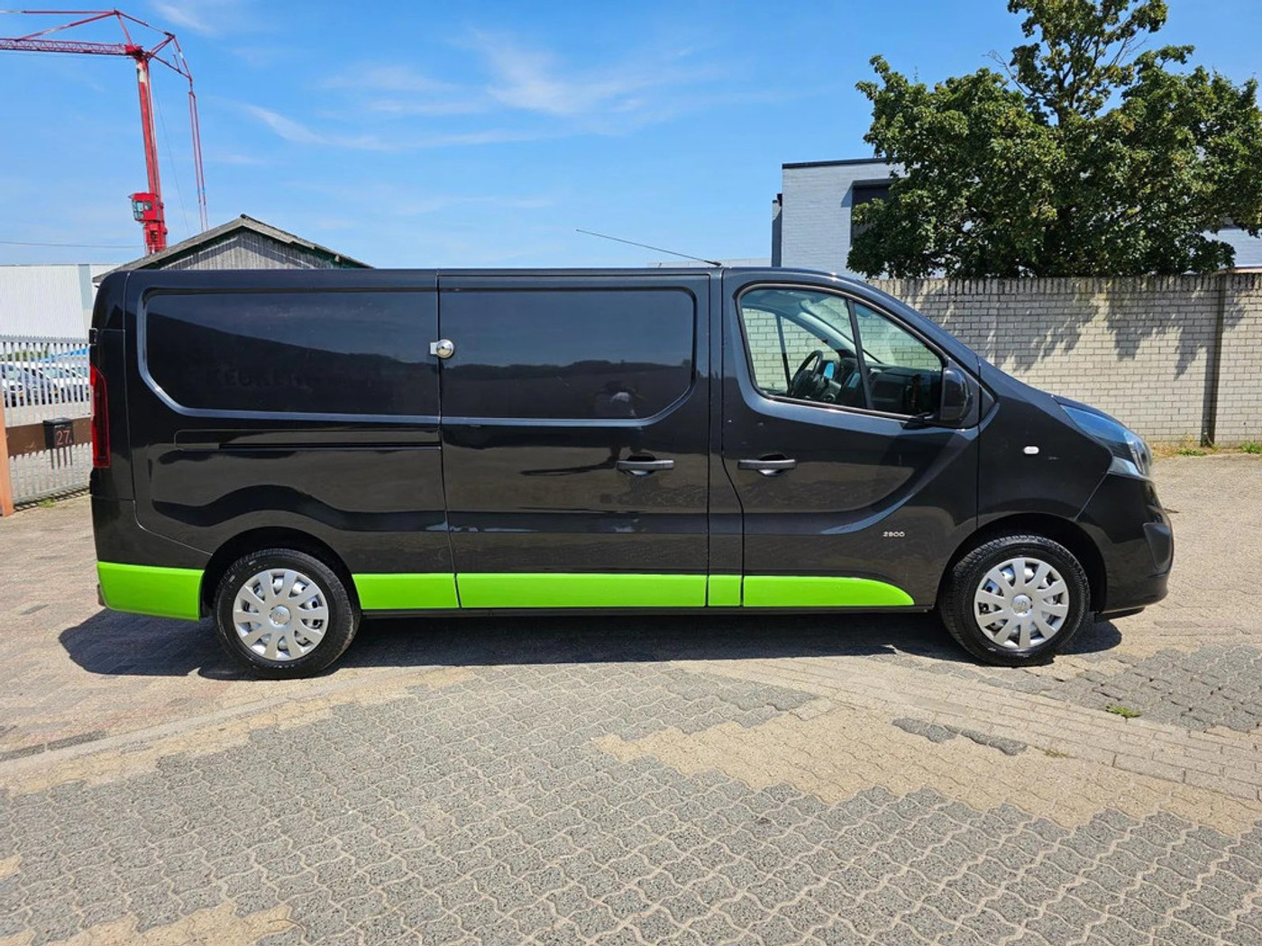 Foto van Opel Vivaro-b