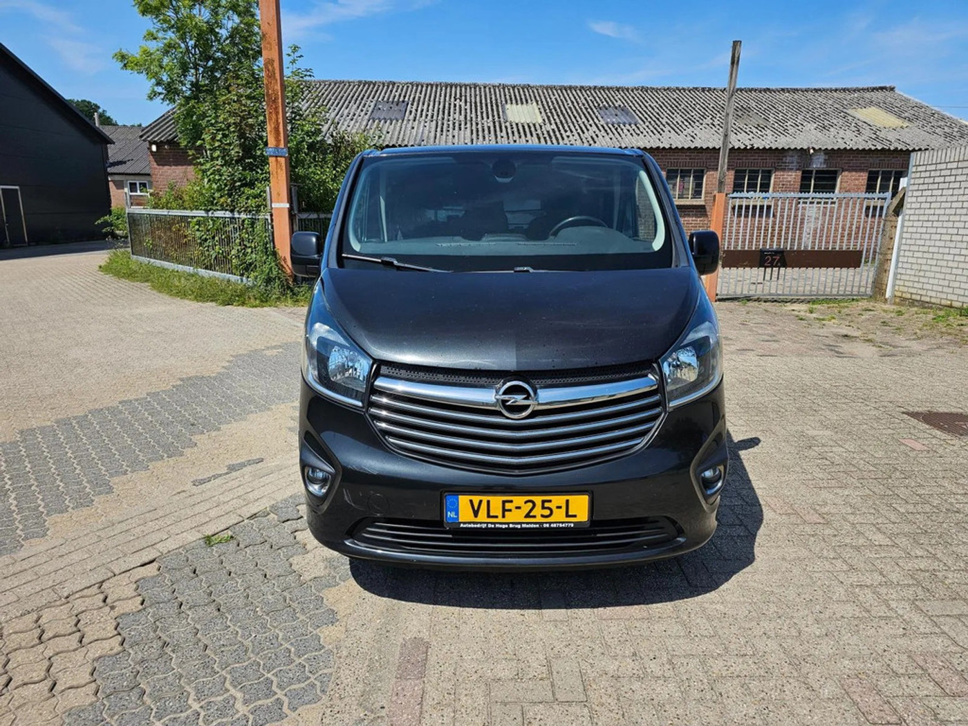 Foto van Opel Vivaro-b