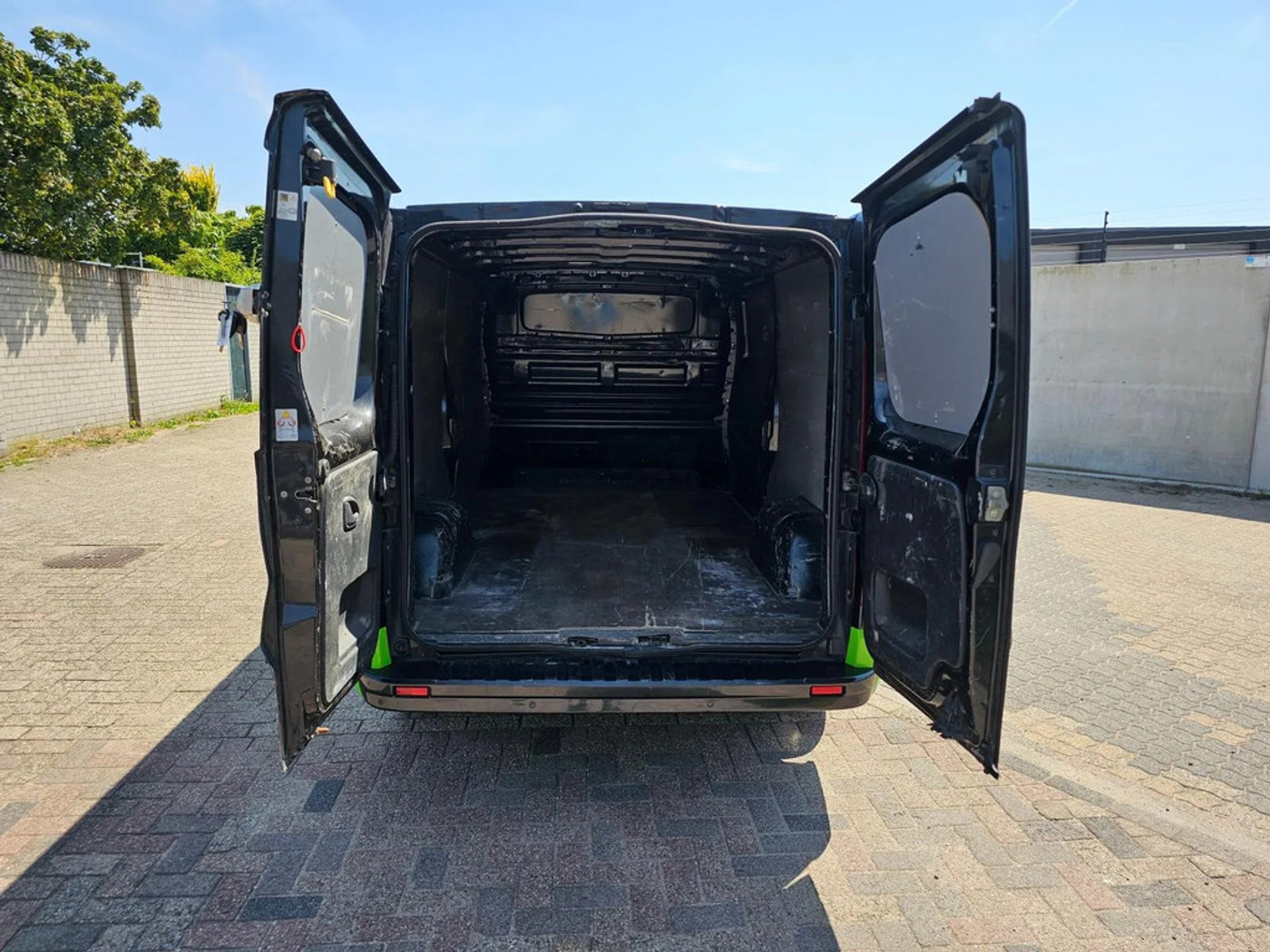 Foto van Opel Vivaro-b