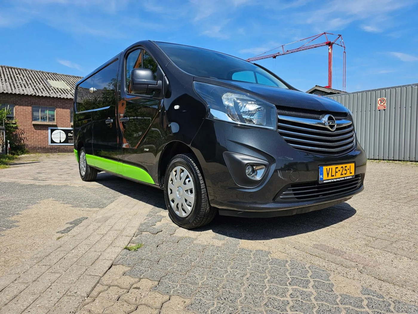 Foto van Opel Vivaro-b