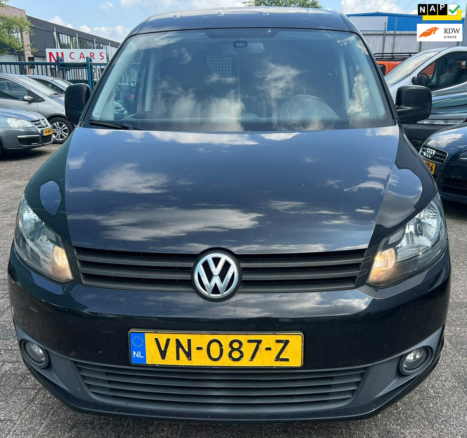 Volkswagen Caddy 1.6 TDI rijdt super 2015 - voorkant