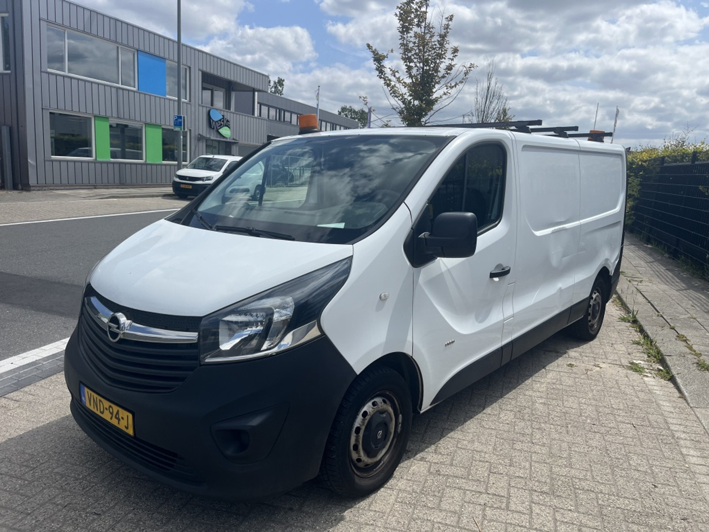 Foto van Opel Vivaro-b
