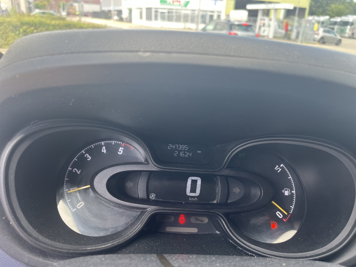 Foto van Opel Vivaro-b