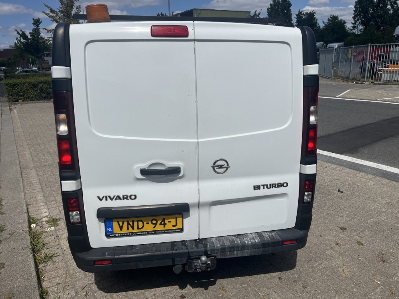 Foto van Opel Vivaro-b
