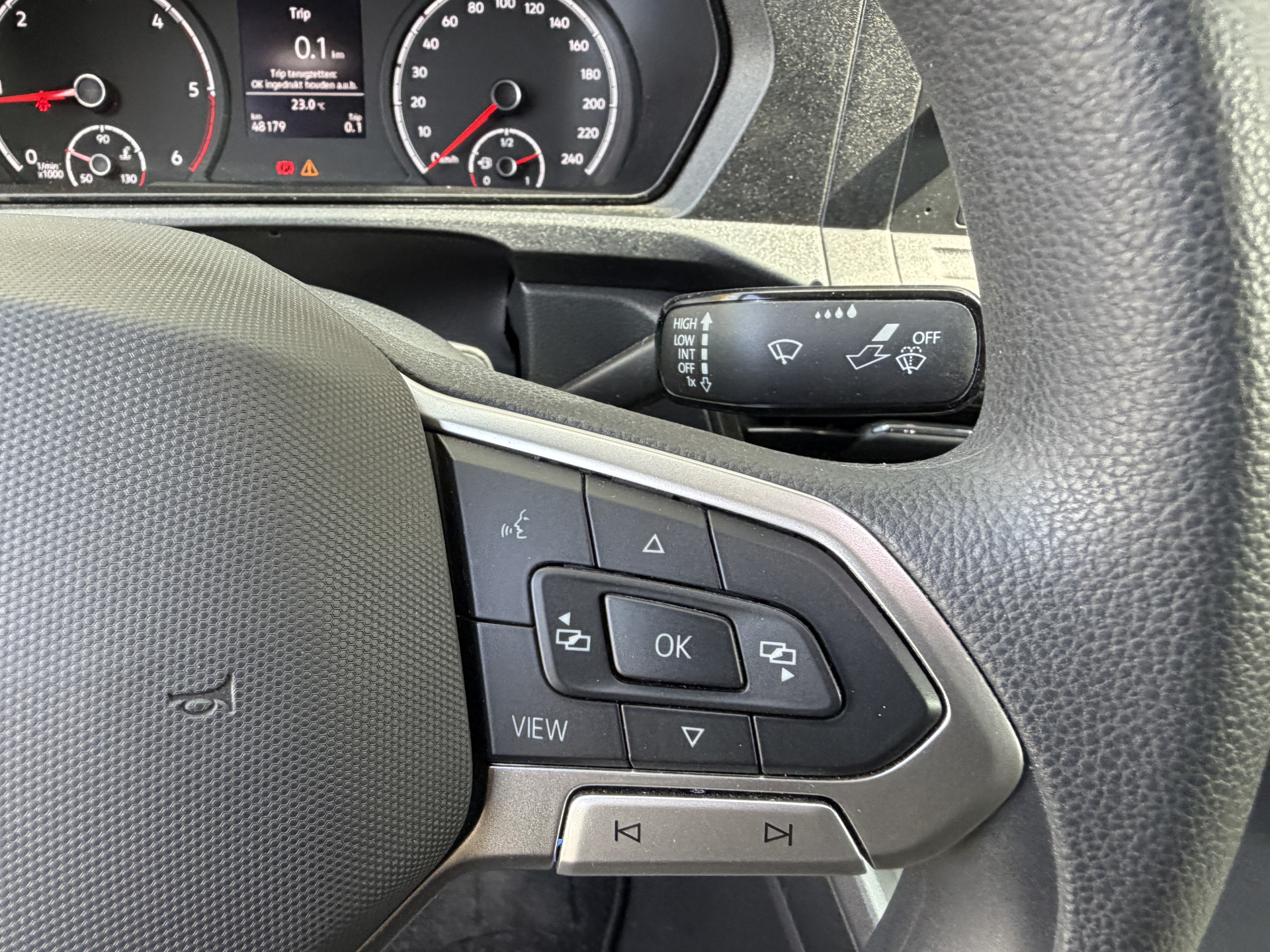 Foto van Volkswagen Caddy Modified Partition Wall