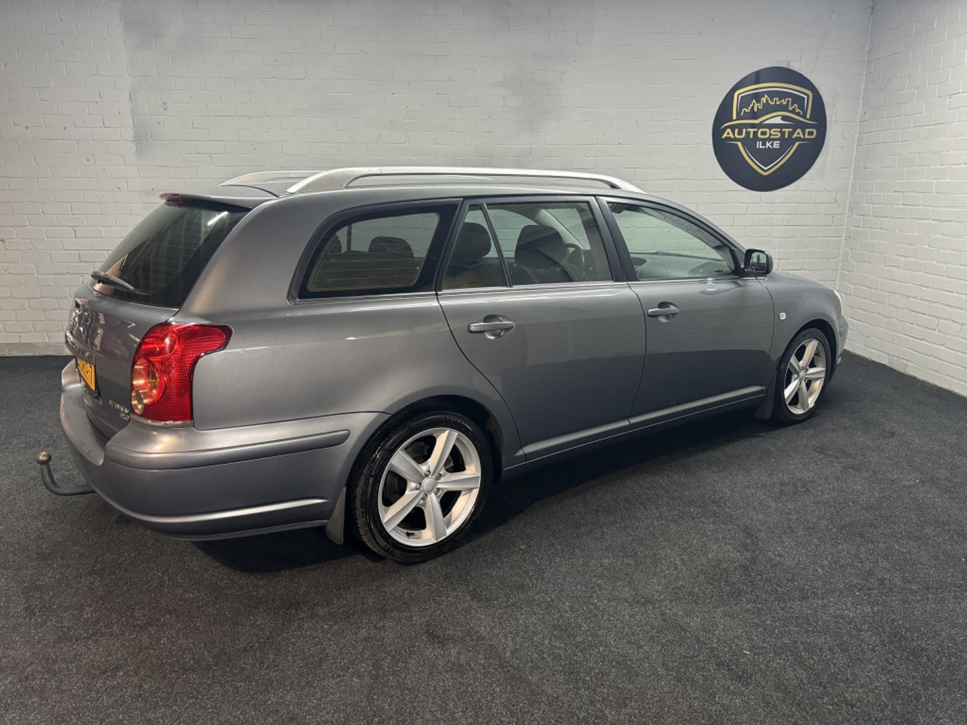 Foto van Toyota Toyota Avensis
