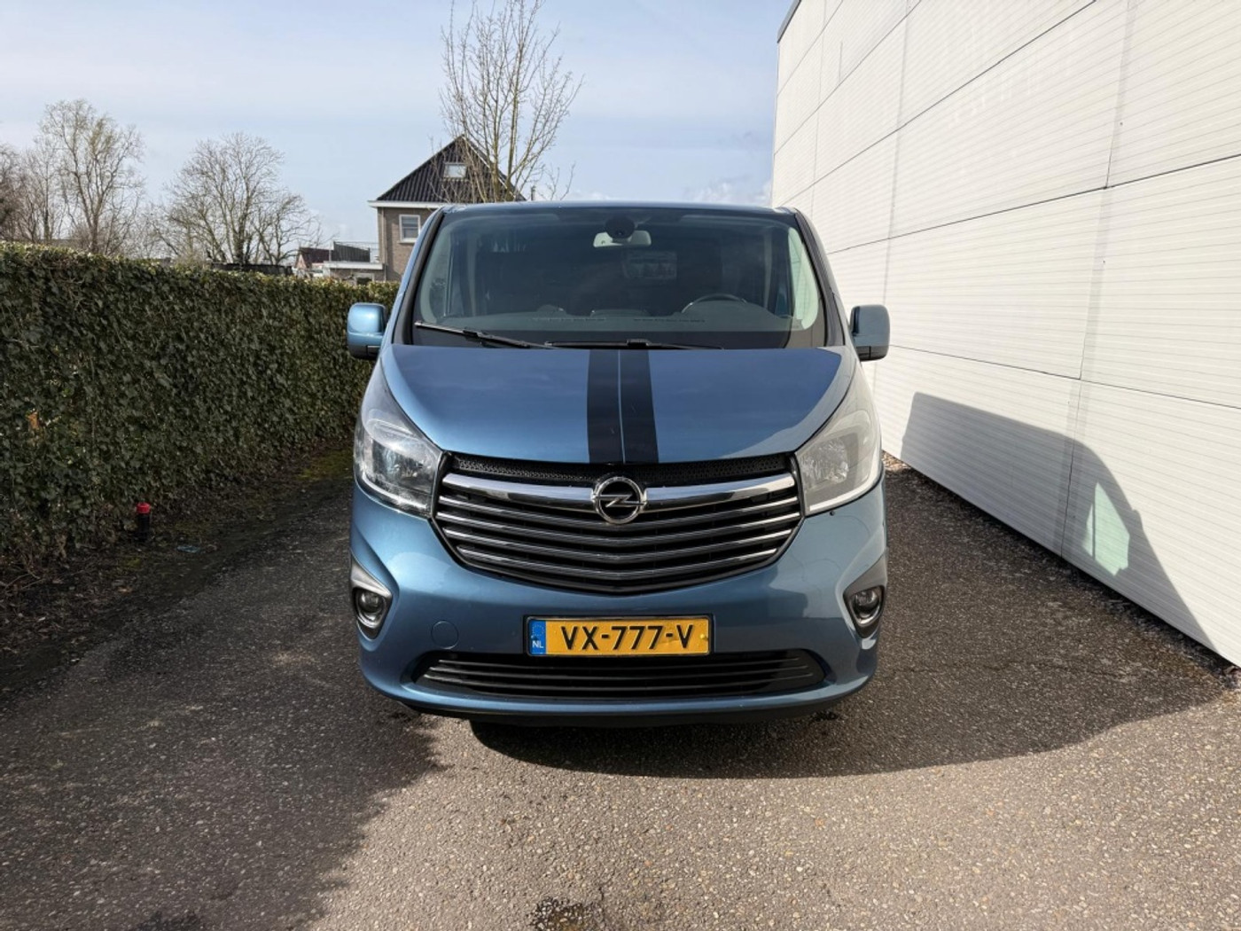 Foto van Opel Vivaro-b
