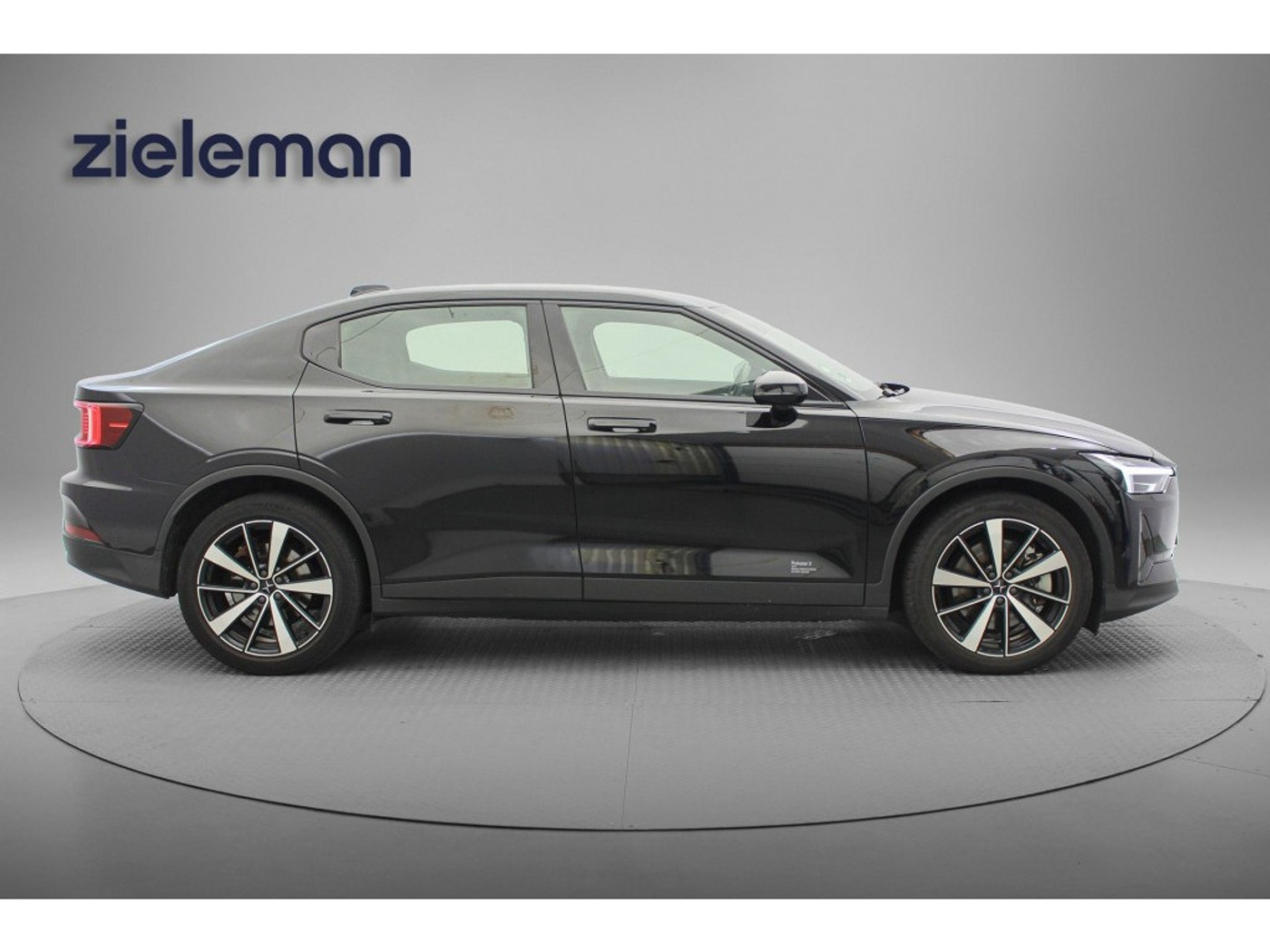 Foto van Polestar 2