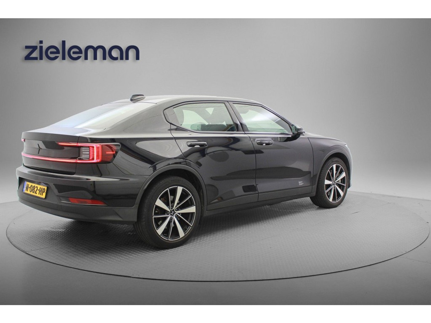 Foto van Polestar 2
