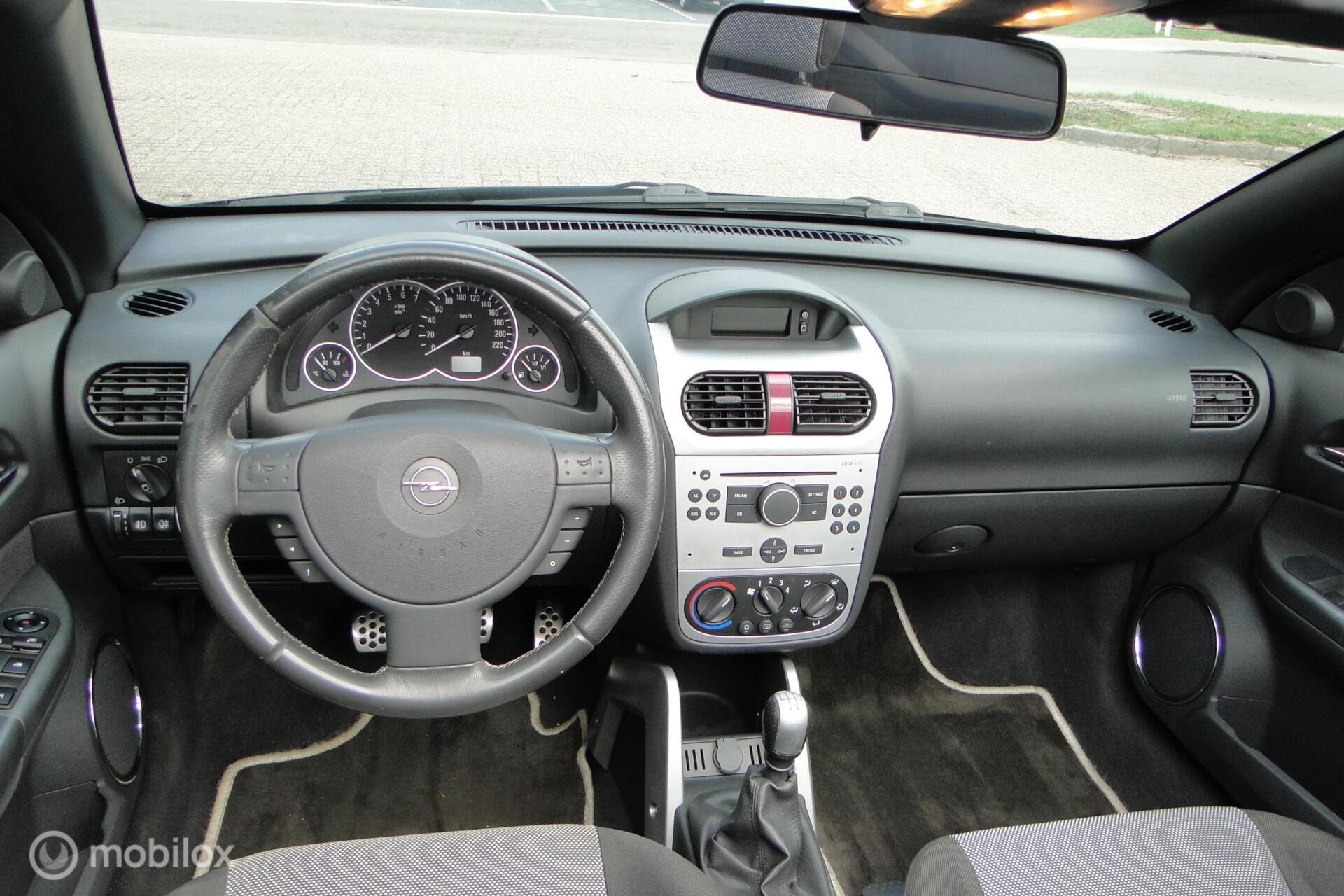 Foto van Opel Tigra Twintop