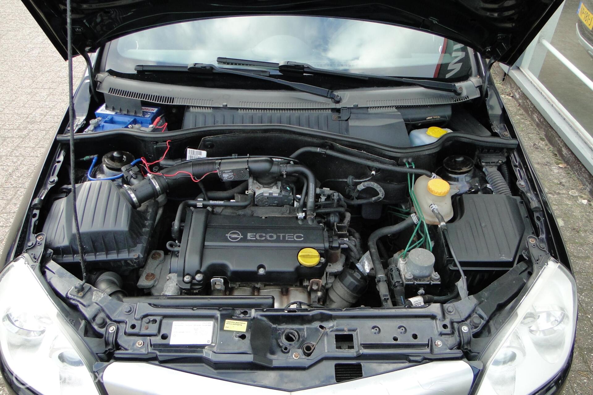 Foto van Opel Tigra Twintop