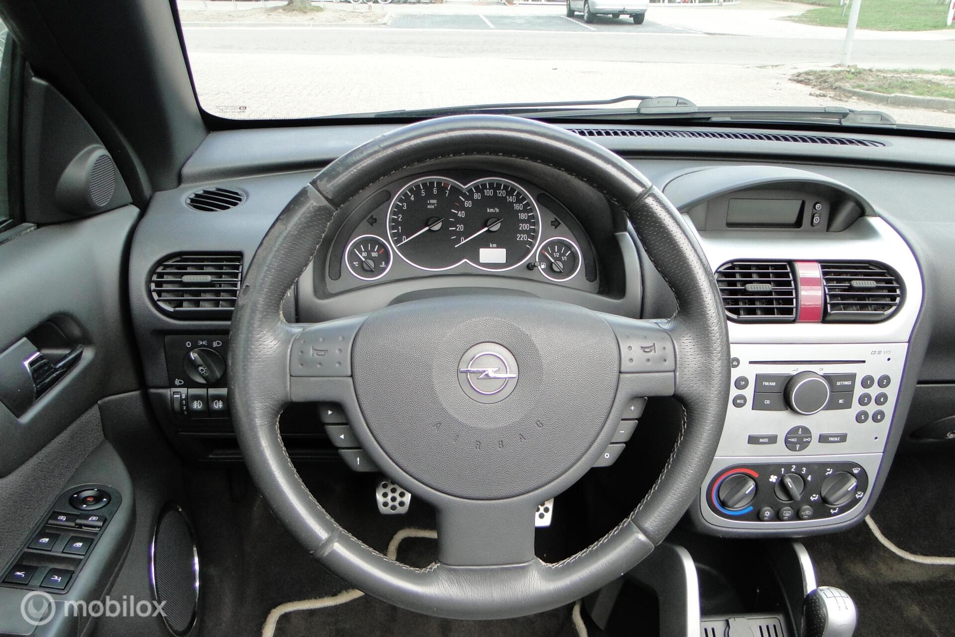 Foto van Opel Tigra Twintop