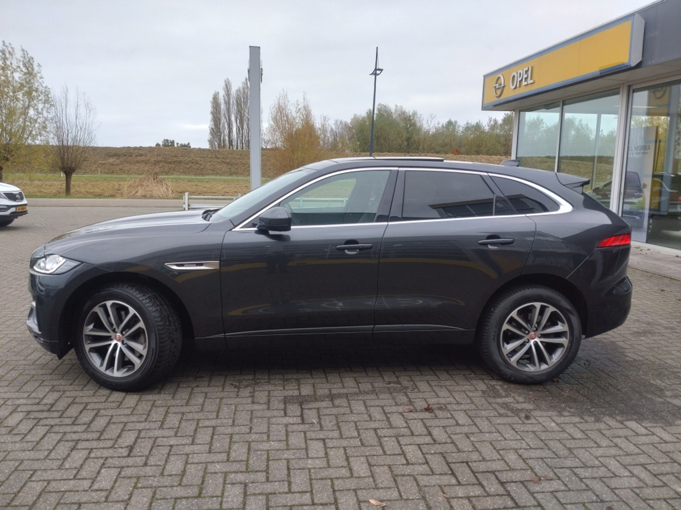 Foto van Jaguar Jaguar F-pace