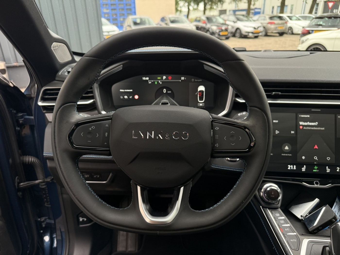 Foto van Lynk&co LYNK & Co 01