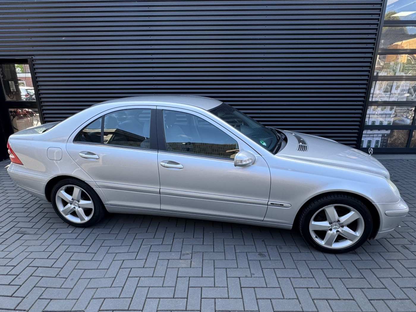 Foto van Mercedes-Benz C 180 Kompressor