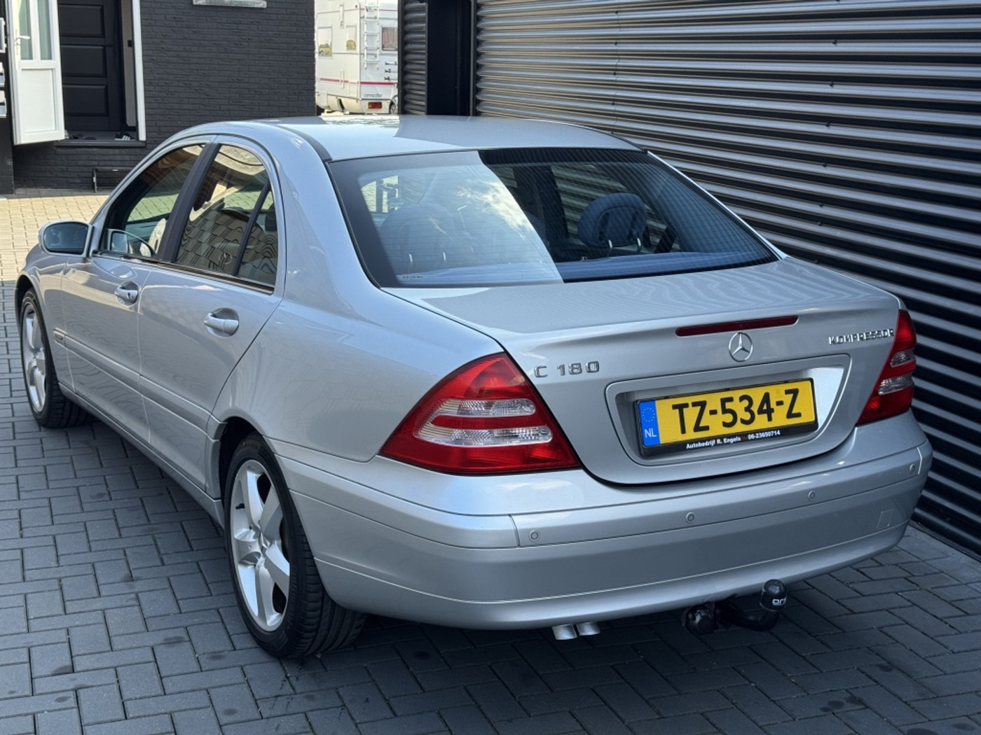 Foto van Mercedes-Benz C 180 Kompressor