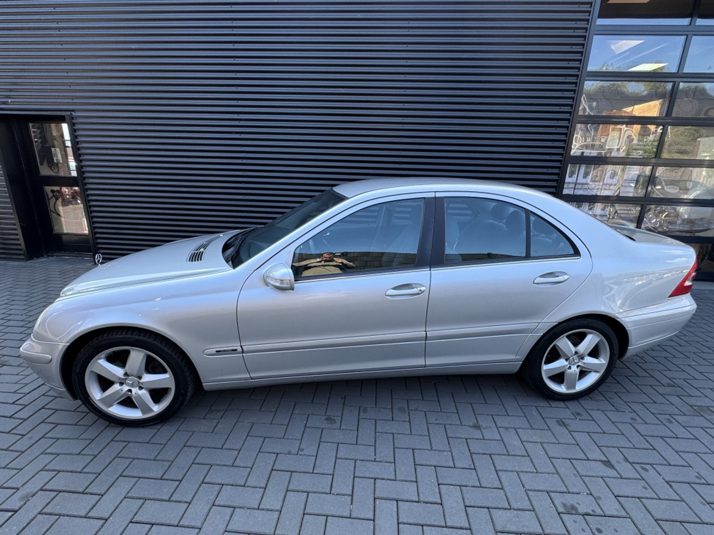 Foto van Mercedes-Benz C 180 Kompressor