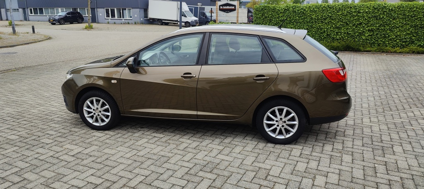 Foto van Seat Ibiza ST