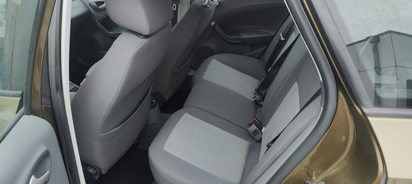 Foto van Seat Ibiza ST