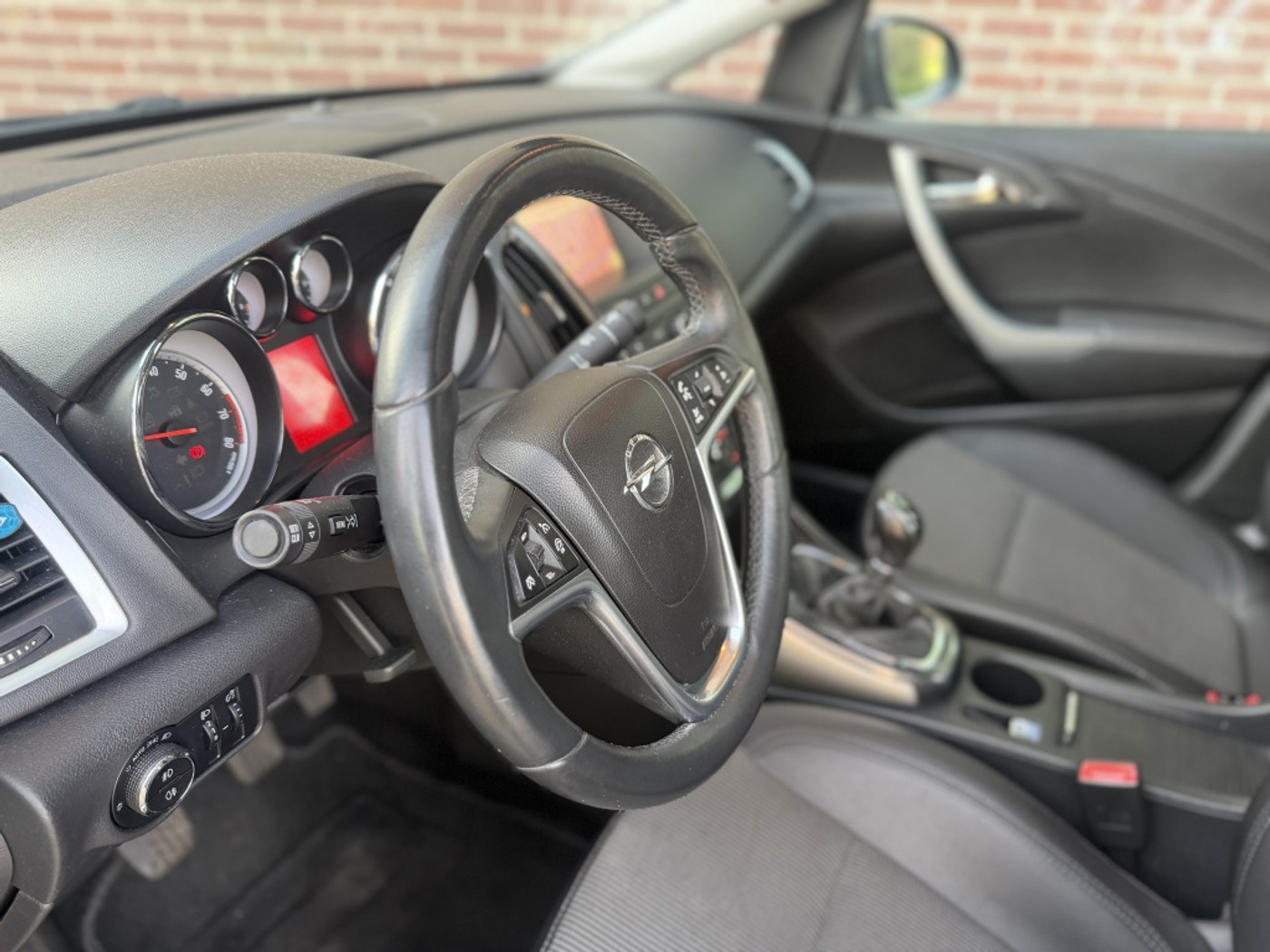 Foto van Opel Astra Notchback