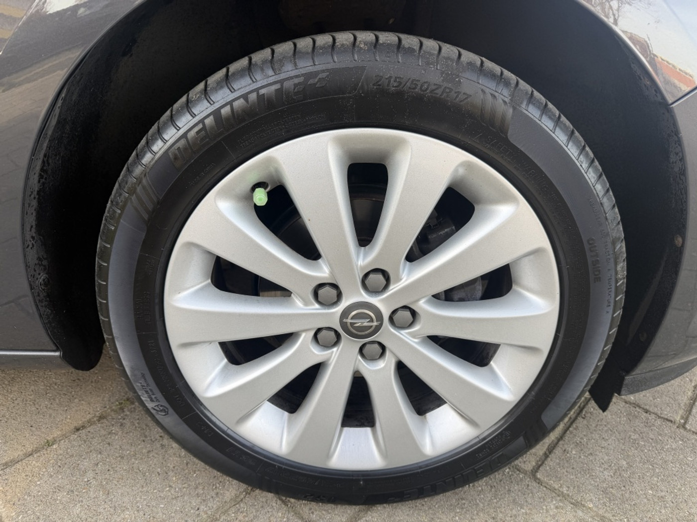 Foto van Opel Astra Notchback