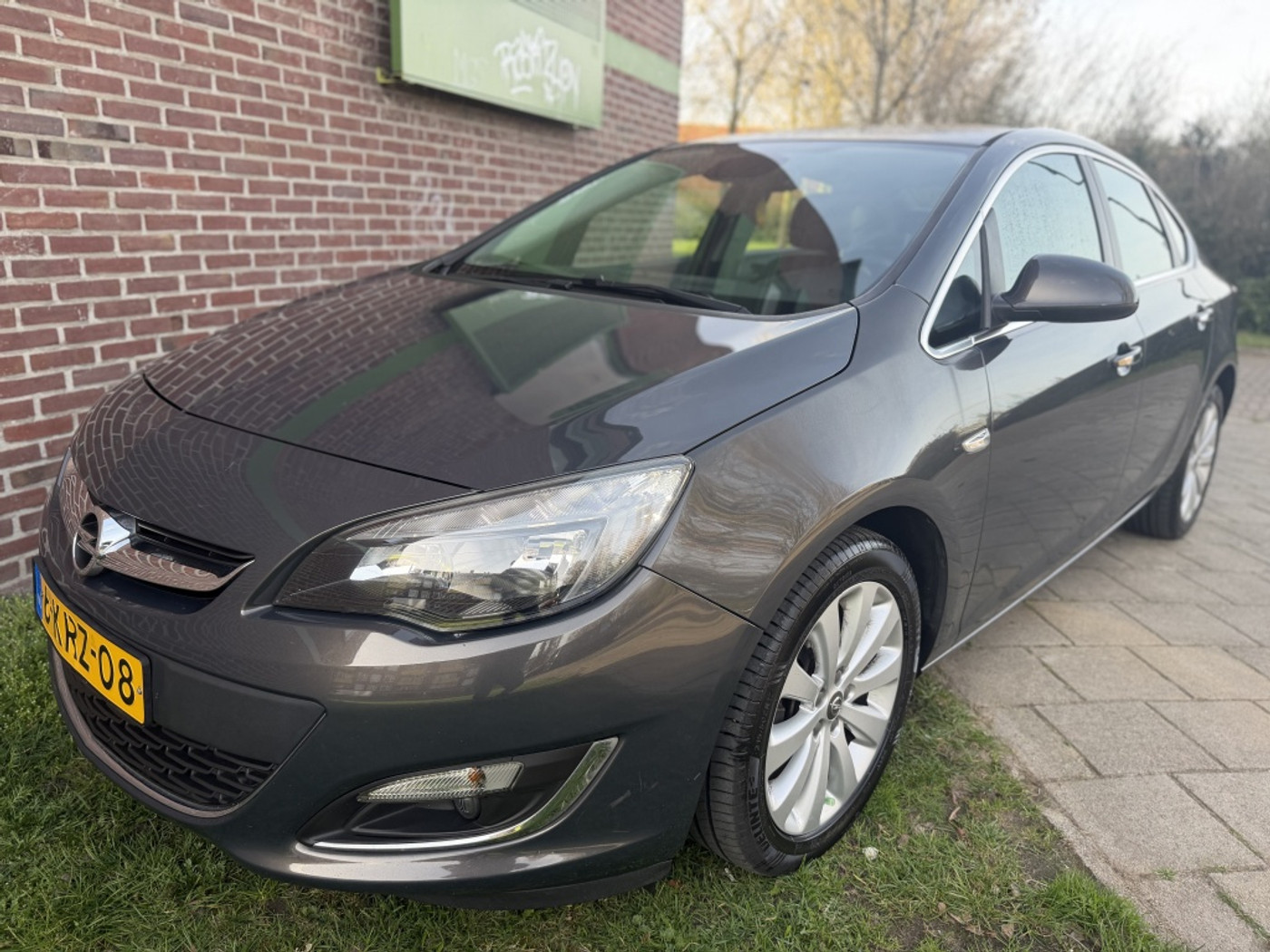 Foto van Opel Astra Notchback