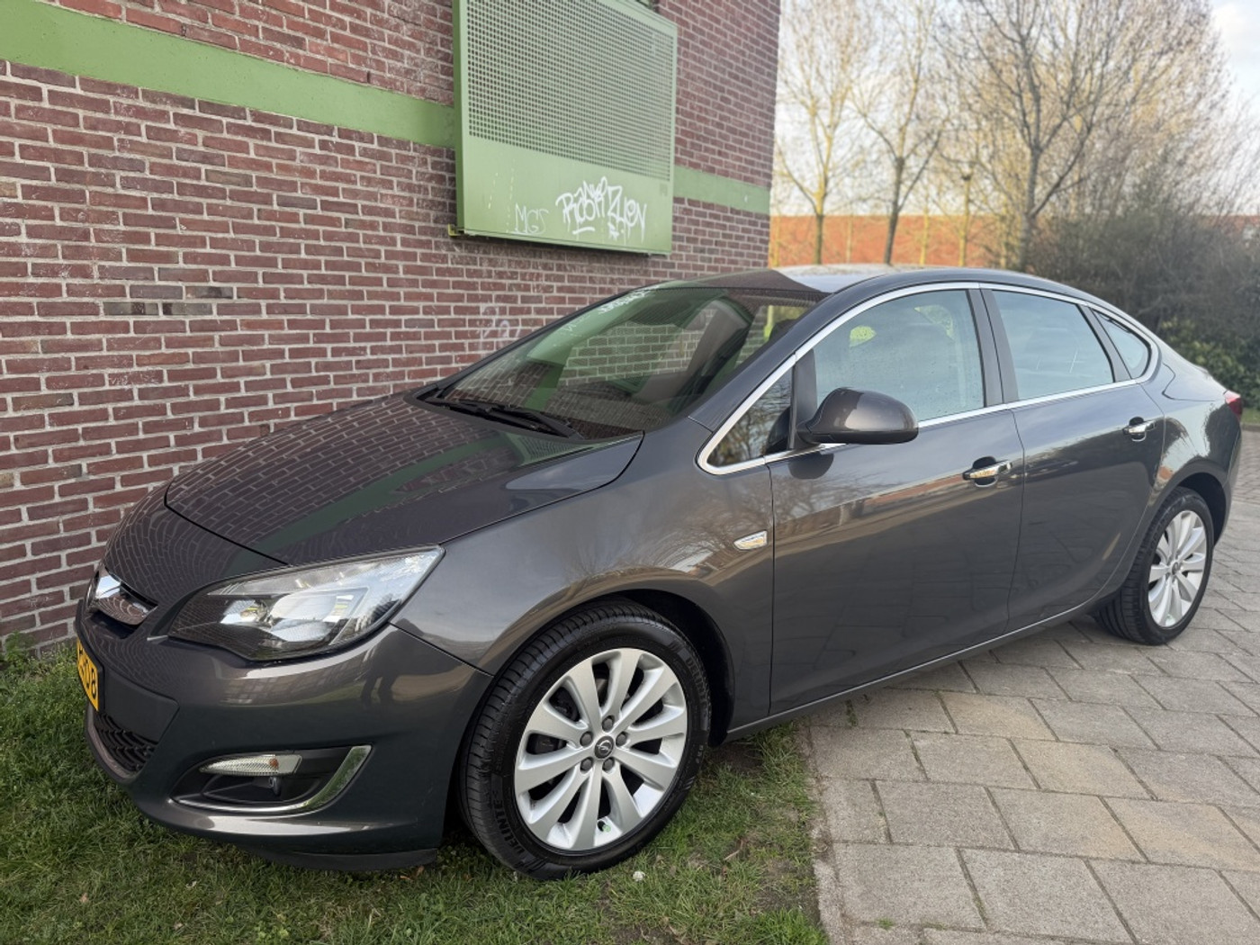 Foto van Opel Astra Notchback